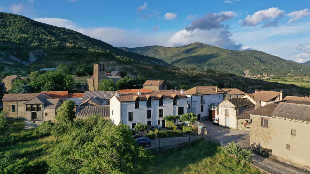 Апартаменты Casas Pirineos Сабиньяниго Экстерьер фото